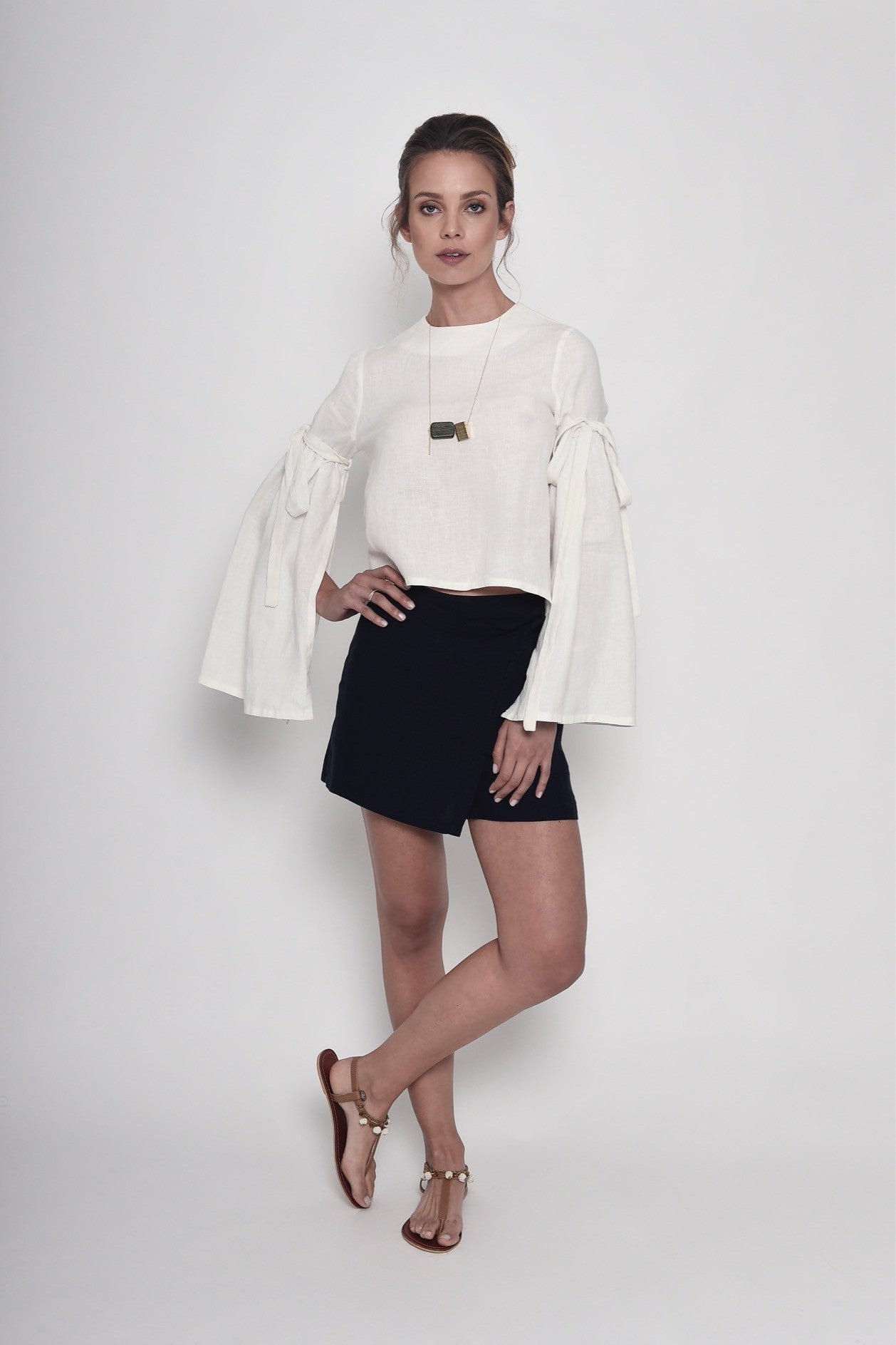 At the Imperial Keten Bluz - Ekru